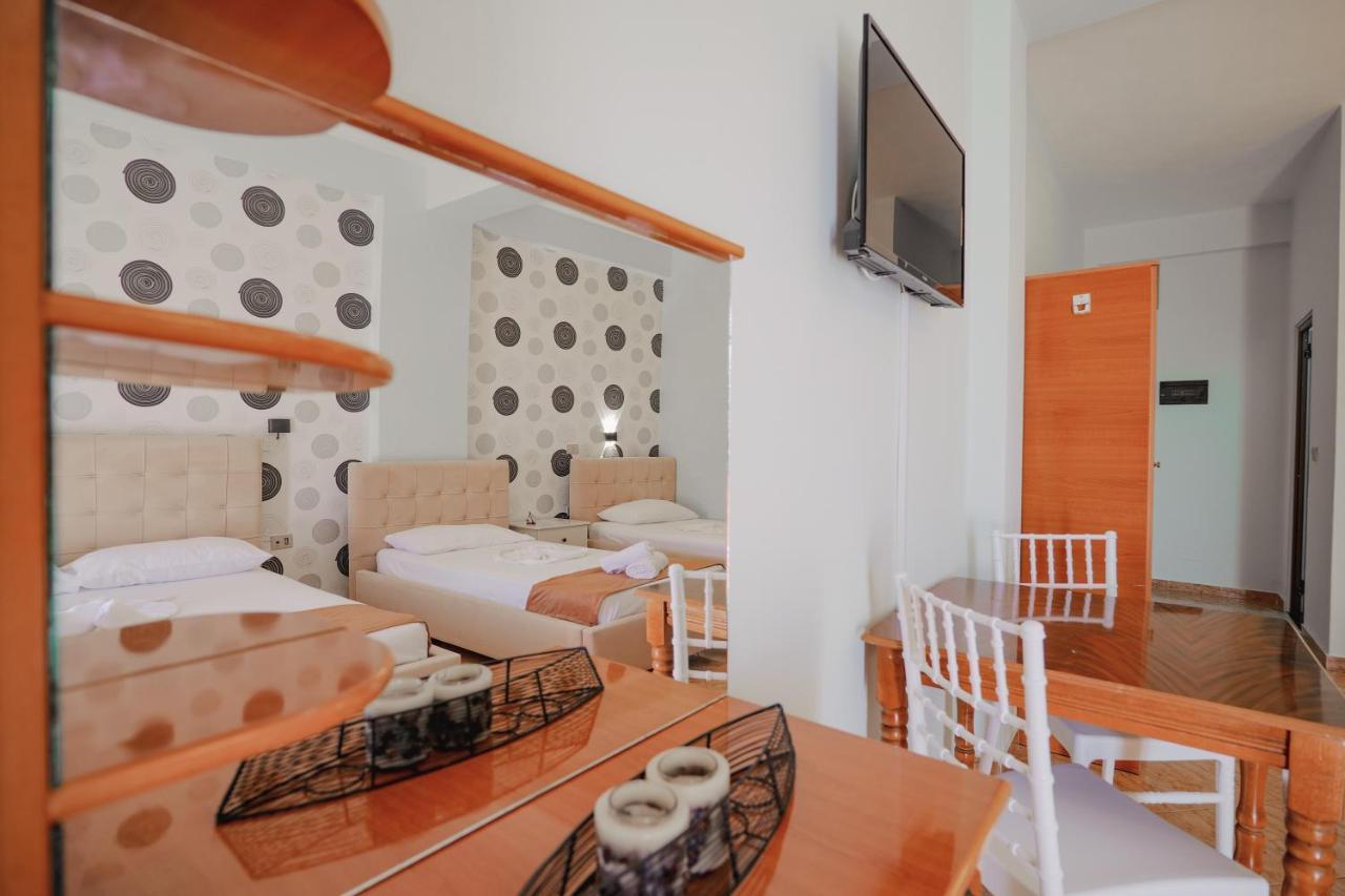 Hotel Panorama Himara Kültér fotó